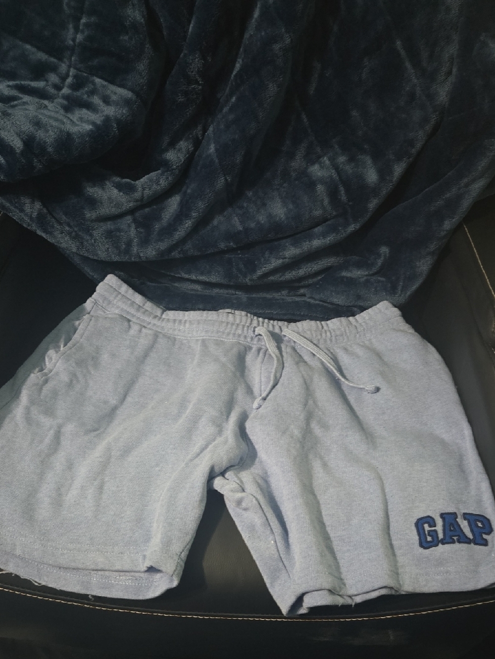 GAP Men’s Heather Light Blue Drawstring Athletic Shorts
